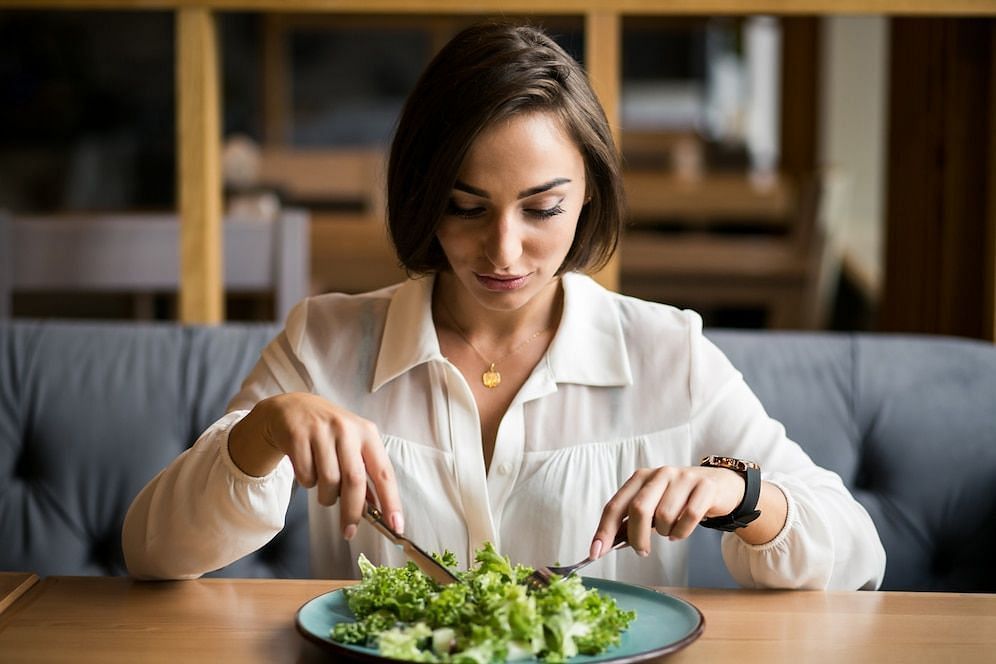 Iodine is cruicial for metabolism. (Image via Freepik/Senivpetro)